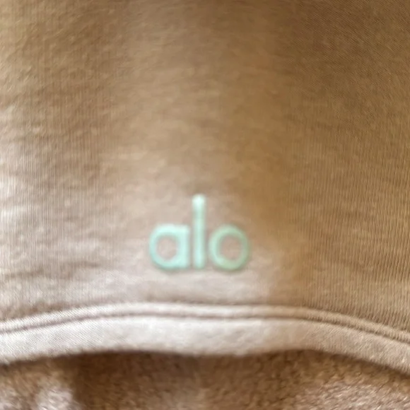 ALO YOGA Set.Adorable!Crop sweatshirt,cute back detail.Sweatpantsw/ruching,mauve - Picture 4 of 8